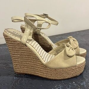 Giess wedges